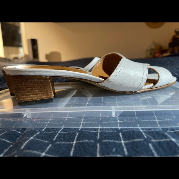 Italian Leather Block Kitten Heels - Picture 16 of 16